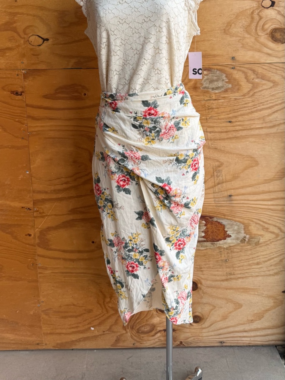 NWT Linen Blend Floral Skirt - Picture 2 of 9